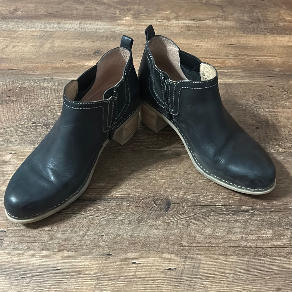Dansko Harlene Block Boot